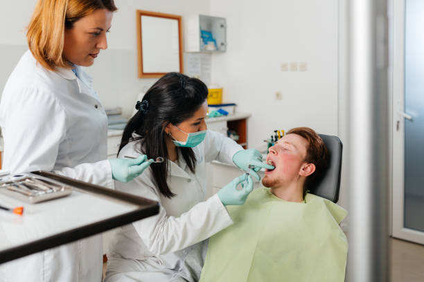 Best Walk-In Emergency Dentist in Naples, FL